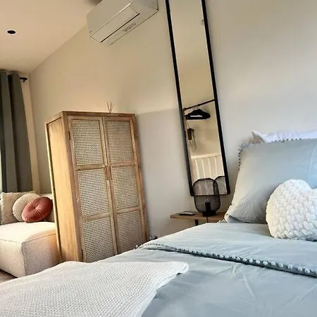 Tiny House In Center I Close To Schiphol & Amsterdam Apartment *