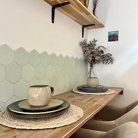 Tiny House In Center I Close To Schiphol & Amsterdam Apartment *